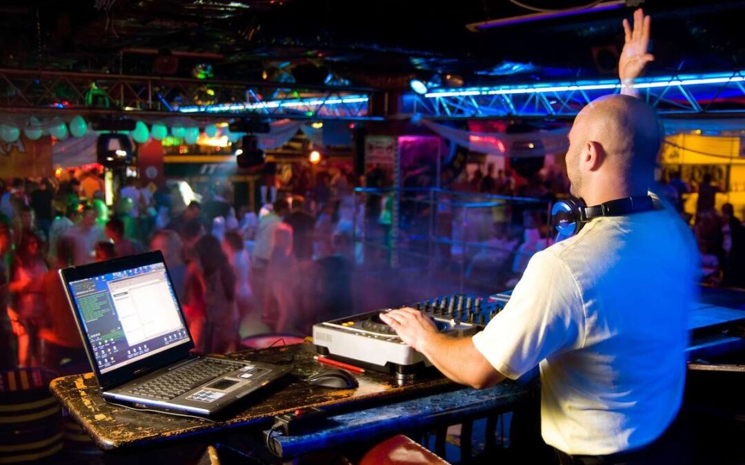 Top 5 (+1) des équipements d’un DJ un Animateur de Soirée Inoubliable